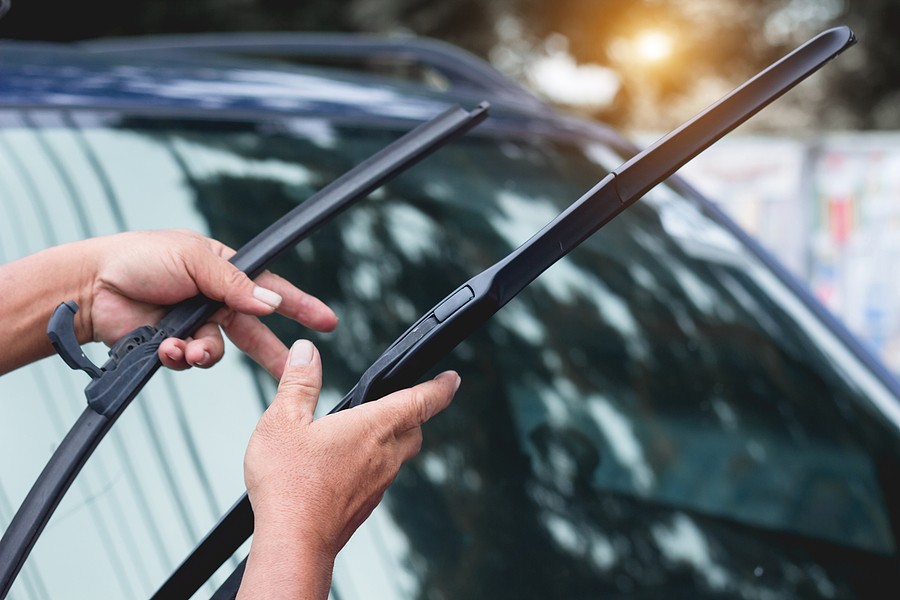 How to change windshield wiper blades