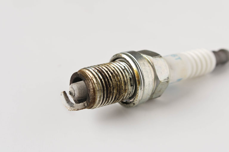 symptoms of bad spark plug wires