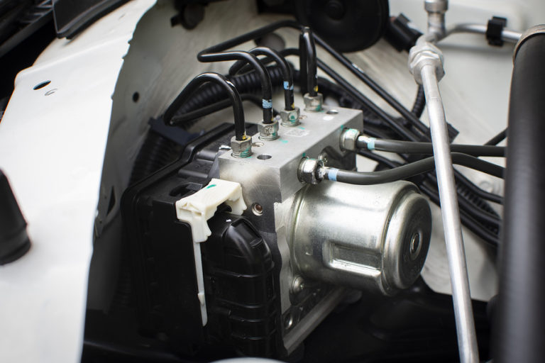 powertrain-control-module-what-is-it-and-why-is-it-important