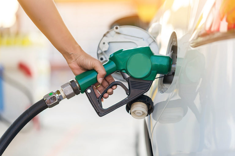 is-topping-off-your-tank-during-a-fill-up-actually-bad-for-your-vehicle