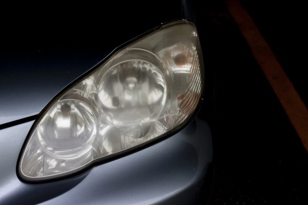 what-does-it-mean-when-my-car-has-dim-headlights