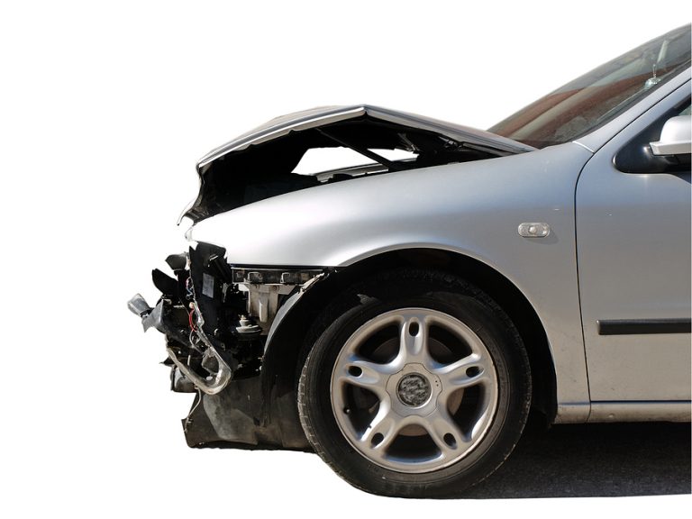 can-you-sell-a-car-after-an-accident-your-guide-on-how-to-do-it