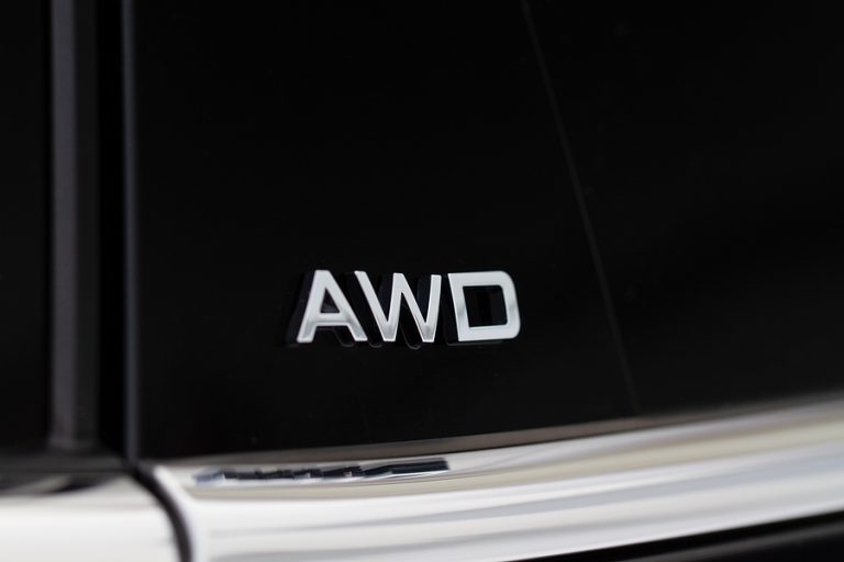 what-is-the-difference-between-awd-and-4wd